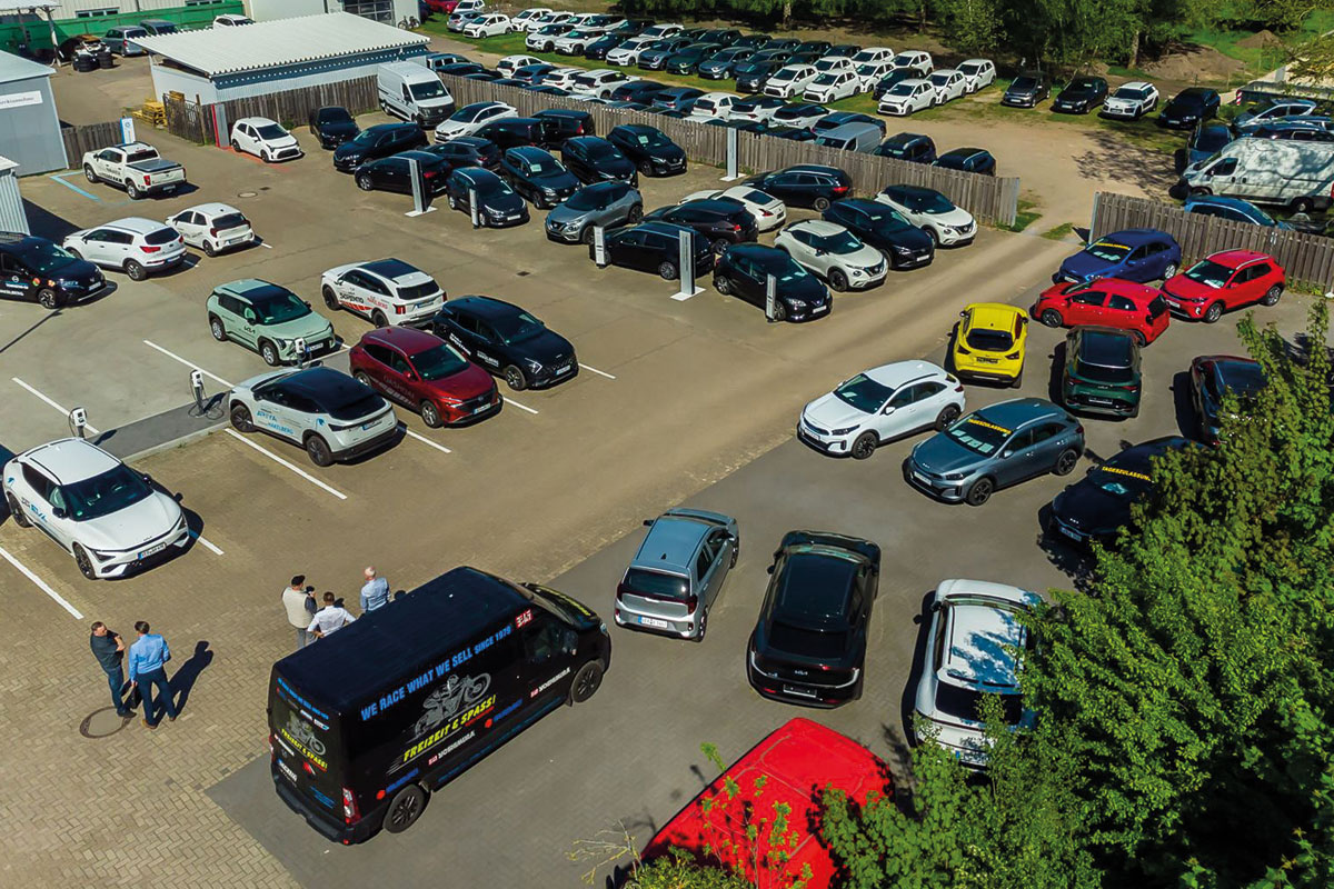Autohaus Hakelberg - Außenbereich